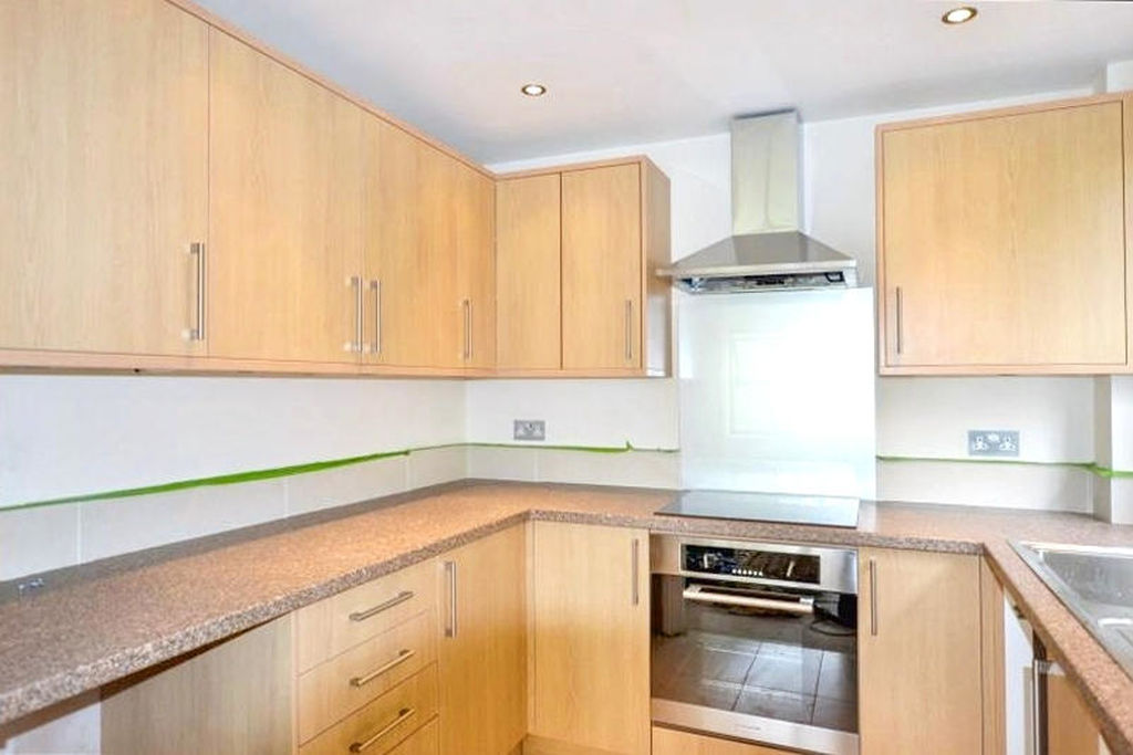 Kitchen- click for photo gallery